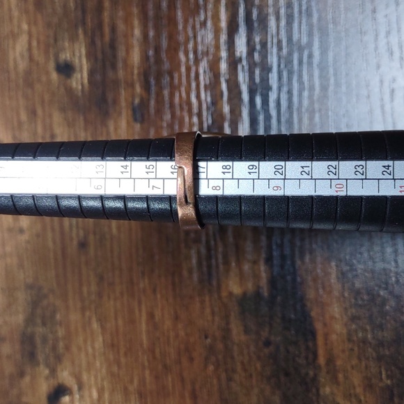 Turquoise Howlite Copper Ring - Picture 6 of 6